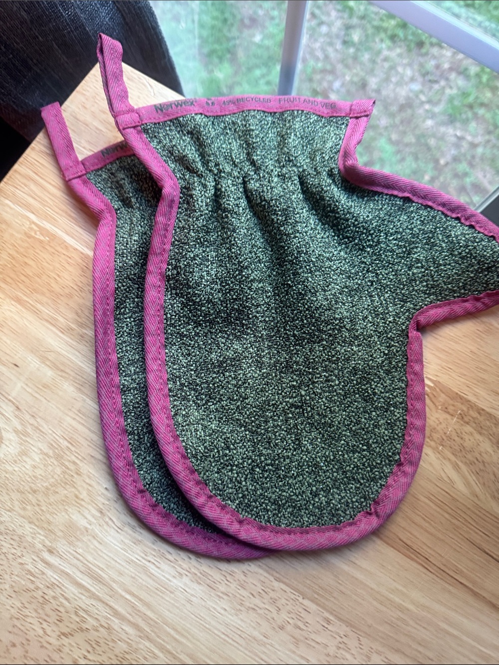 Norwex Fruit and Vegetable scrub mitt